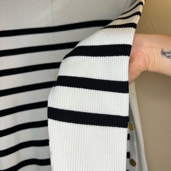 H&M Black and White Striped Knit Sweater L - Picture 7 of 10